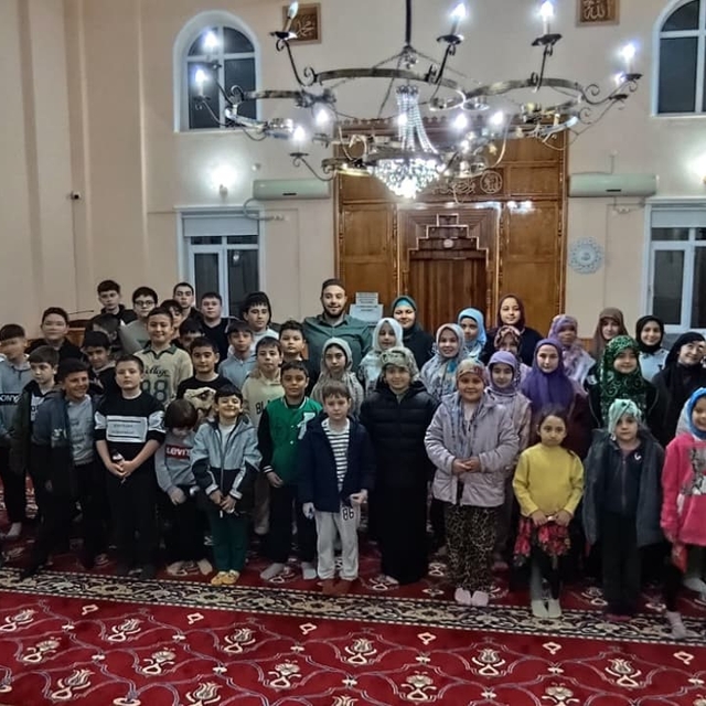 Çocuklar bu projeyle teravihe koşuyor