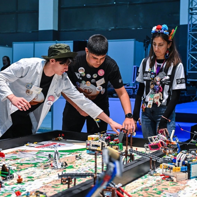 Türkiye'nin bilim kahramanları Fuar İzmir'de yarıştı