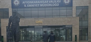 FETÖ'den aranan eski komiser yardımcısını polis yakaladı