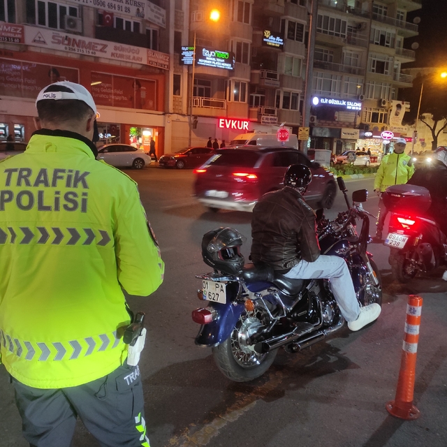 Aydın'da trafik denetimlerinde 25 bin araca işlem yapıldı