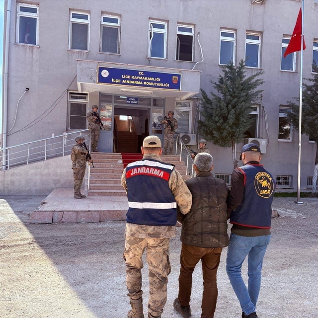 Diyarbakır'da 13 yıldır cinayet ve çeşitli suçlardan aranan şahıs yakalandı
