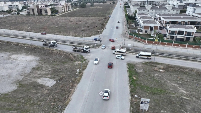 Muradiye'deki hemzemin geçit açılıyor