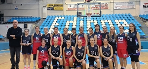 Edirne'de 40 yaş üstü kadınlar parkede farkındalık oluşturdu