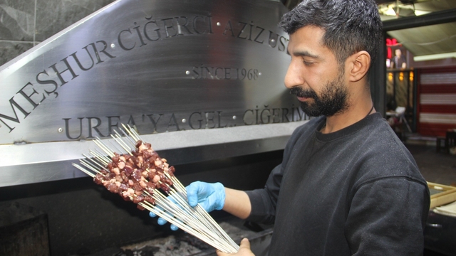Şanlıurfa'da sahur vakti ciğer keyfi