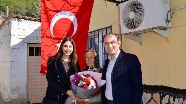 Kaymakam Murat Mete'den şehit annesine ziyaret