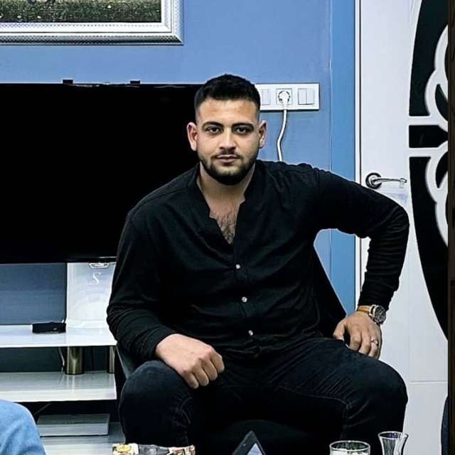 Evinden çıkan kişileri takip ederken açılan ateşte öldü