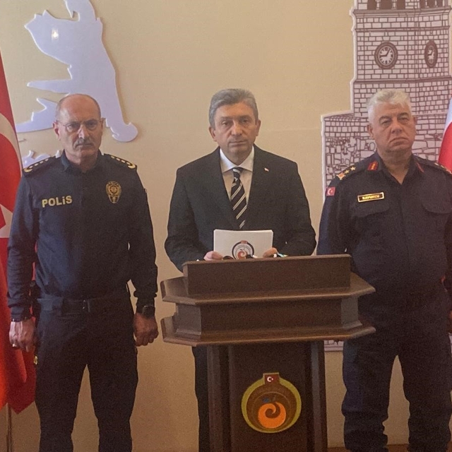 Antalya'da düzensiz göçmen botu faciası: 14 ölü
Antalya Valisi Hulusi Şahin...