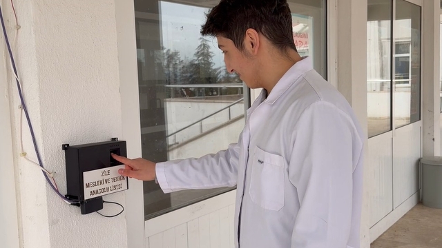 Tokat'ta yerli parmak izi sistemiyle sınıf yoklaması dijital ortama taşındı