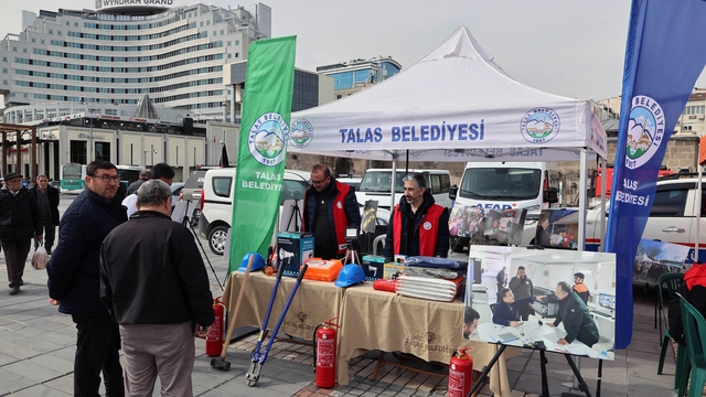 Depreme karşı bilinç Talas'tan meydana taşındı
