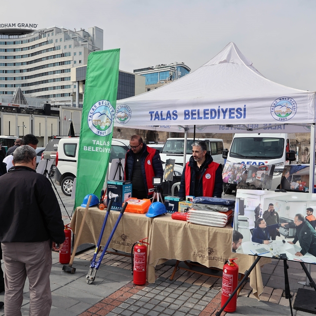 Depreme karşı bilinç Talas'tan meydana taşındı