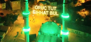 Emet'te Ramazan coşkusu mahya ile taçlandı