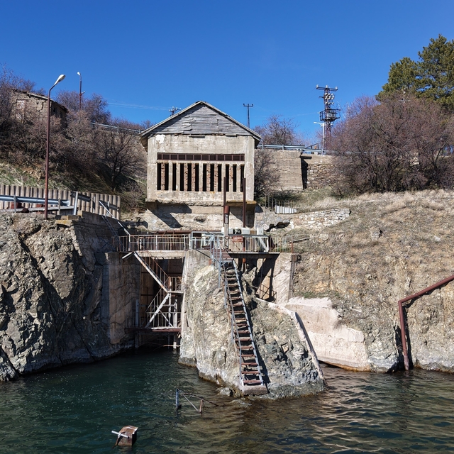 Başkan Bozcan: "Elazığ'ın ilk hidroelektrik santrali Hazar Gölü'nün kurtulu...