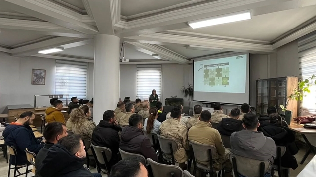 Kars'ta jandarmaya bağımlılıkla mücadele eğitimi