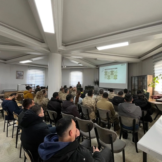 Kars'ta jandarmaya bağımlılıkla mücadele eğitimi