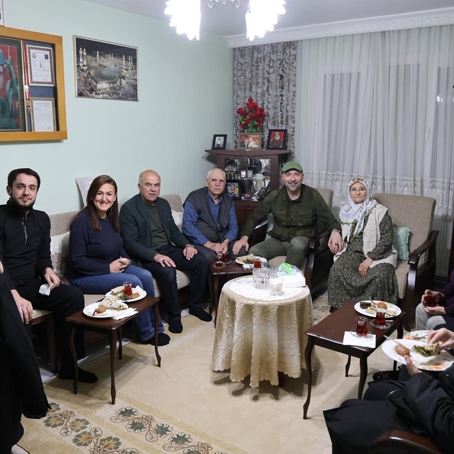 Başkan Arıkan, şehit annelerini ziyaret etti