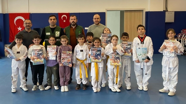 Bayburt'ta tekvando öğrencilerine teknoloji bağımlılığı eğitimi verildi