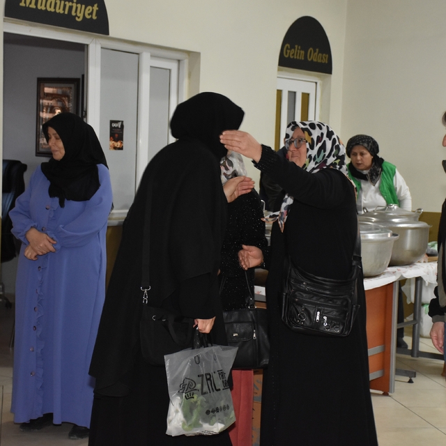 10 yıllık akraba iftarı geleneği 500 kişilik katılımla gerçekleşti
Her yıl...