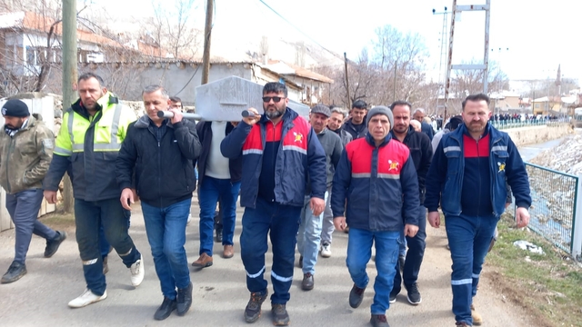 Kayseri'de göçükte ölen madenci son yolculuğuna uğurlandı