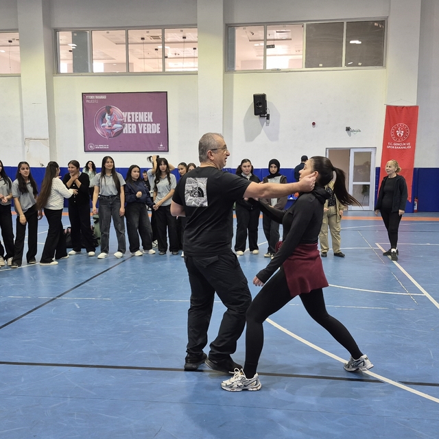 Bodrum'da kadınlara savunma eğitimi: "4 hareket bile hayat kurtarabilir"