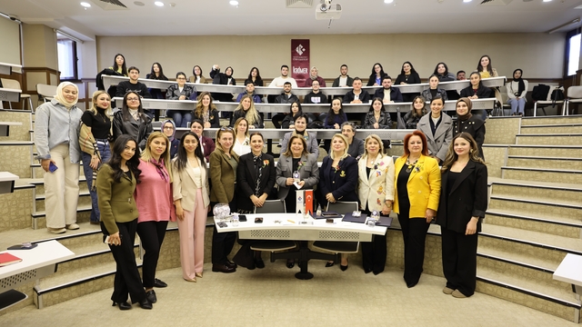 HKÜ'de "4. İlham Veren Kadınlar Buluşması" gerçekleştirildi