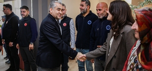 ADÜ İktisadi İşletme Müdürlüğü personeline Ramazan Ayı dolayısıyla alışveriş kartı verildi