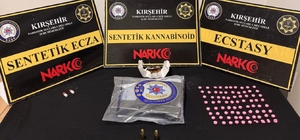 Kırşehir'de uyuşturucu operasyonunda yakalanan zanlı tutuklandı