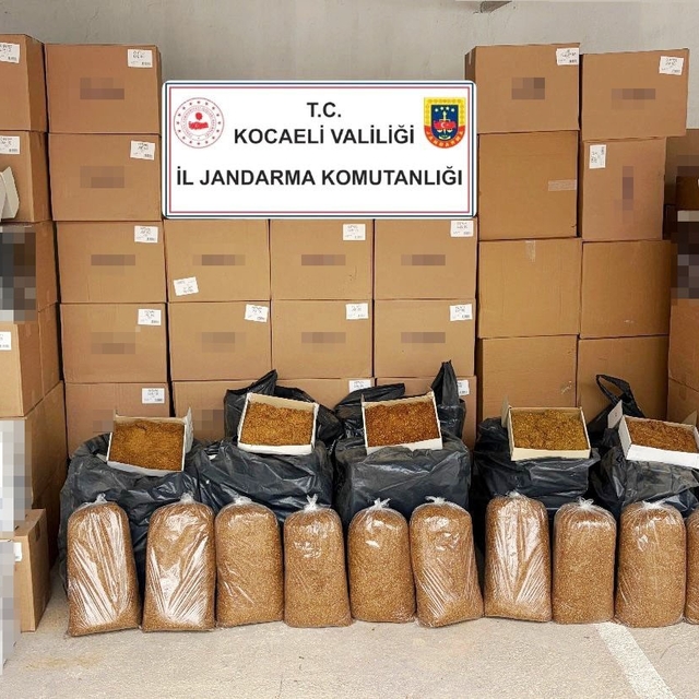 1 milyon TL değerinde bandrolsüz makaron ve kaçak tütün ele geçirildi