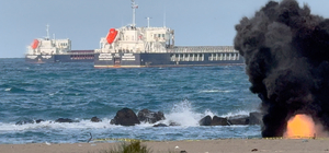 Sakarya'da sahilde parçalanmış insansız hava aracı bulundu (2)