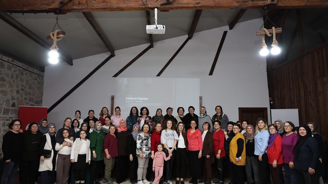 Çivril Belediyesi, 8 Mart Dünya Kadınlar Günü'nde kadın dayanışmasını büyüten anlamlı bir etkinliğe imza attı