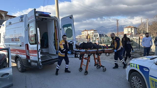 Erbaa'da motosiklet ile otomobil çarpıştı: 2 yaralı