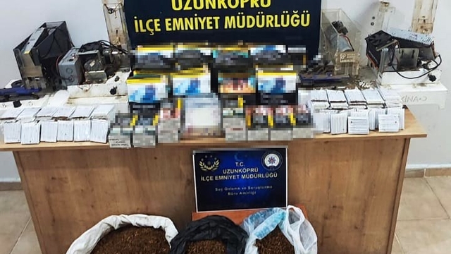Edirne'de çok sayıda makaron ve kaçak tütün ele geçirildi
