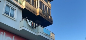 Alanya'da apartman balkonunda çıkan yangın korkuttu