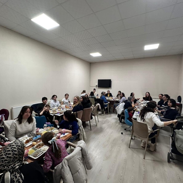 Tarım personeli ve aileleri aynı sofrada buluştu