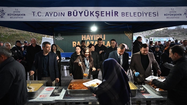 Başkan Çerçioğlu Yenipazar'da vatandaşlarla iftar sofrasında buluştu