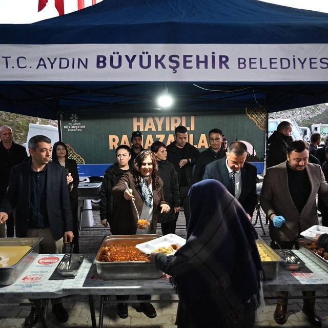 Başkan Çerçioğlu Yenipazar'da vatandaşlarla iftar sofrasında buluştu