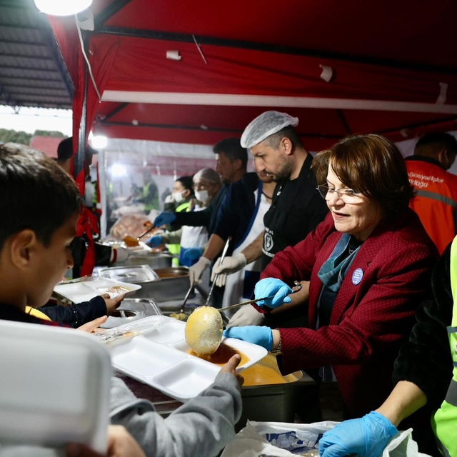 Didim Balat Mahallesi'nde Ramazan bereketi paylaşıldı