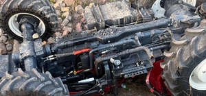 Mersin'de devrilen traktörün altında hayatını kaybetti