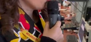 Zecorner Kayserispor-Trabzonspor maçında kadın taraftar anons yaptı