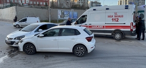 Edirne'de iki otomobil çarpıştı: 2 yaralı