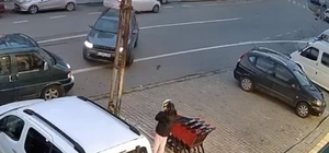 Trabzon'da otomobilin çarptığı genç kadın metrelerce savruldu... O anlar ka...