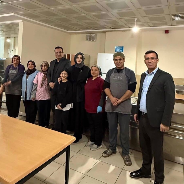 Kaymakam Dalak çğrencilerle birlikte iftar açtı