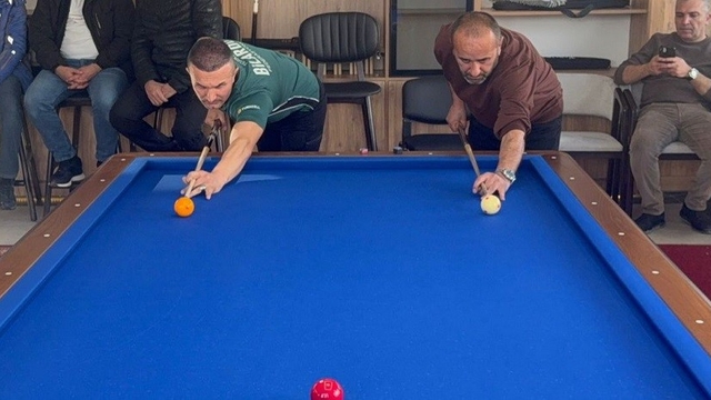 Hakkâri'de 'Üç Bant Bilardo Turnuvası' başladı