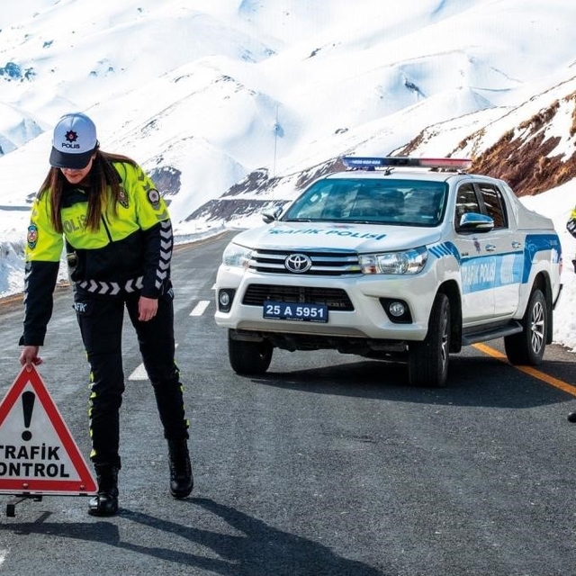 Erzurum kent merkezinde bir ayda 107  trafik kazası