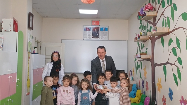 Bilecikli miniklerden Filistinli kardeşlerine yardım eli