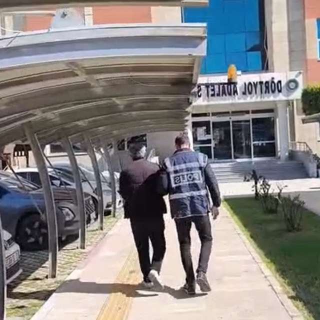 Dörtyol'da tartıştığı komşusunu bıçaklayan şüpheli tutuklandı