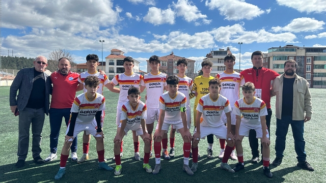 U15 Gençler Ligi'nin lideri 1299 Bilecik Spor Kulübü