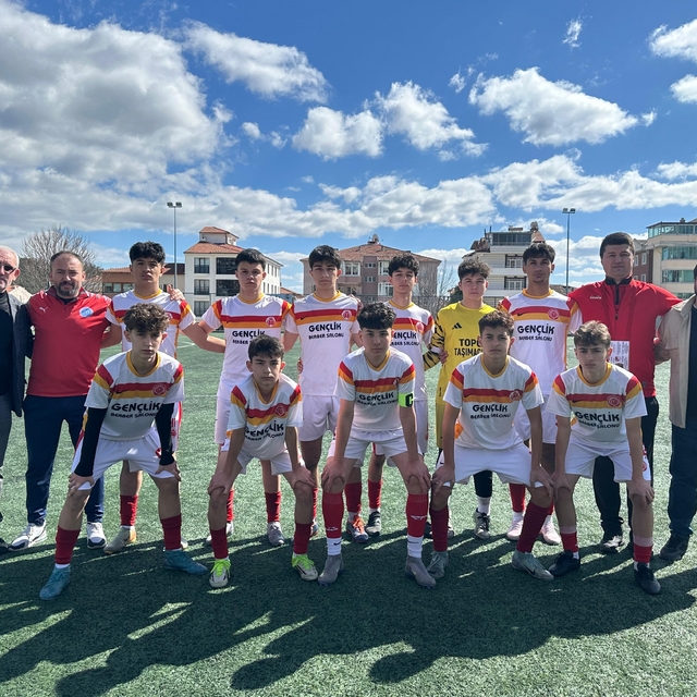 U15 Gençler Ligi'nin lideri 1299 Bilecik Spor Kulübü