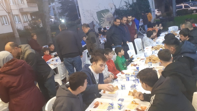 Bursa'da Karaman Balkanspor iftarda buluştu