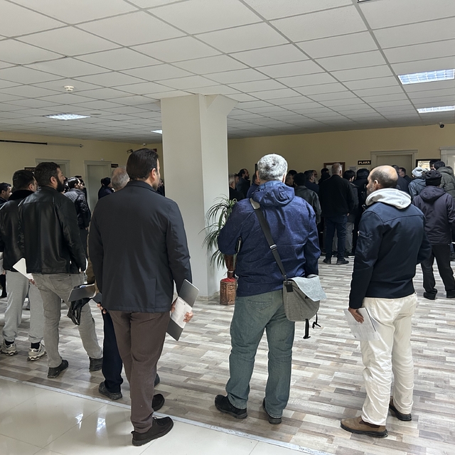 APP plaka değişiminde süre uzatıldı yoğunluk azalmadı
Plaka atölyeleri kili...