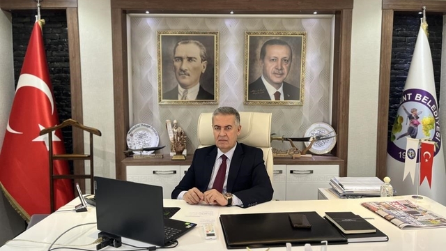 Başkan Erol: "Hizmetin önündeki tek engel CHP'dir"